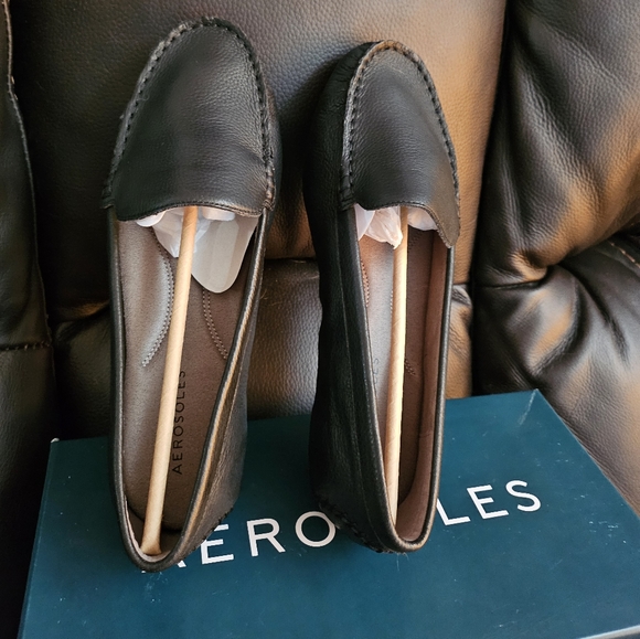 Aerosoles "Over Drive" Women's 8.5 Wide Black leather loafers - Picture 1 of 9